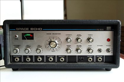 Roland-RE-200